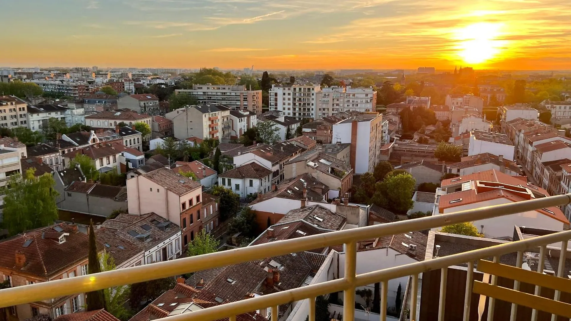 Sunset Duplex - Grand-Rond, Jardin Des Plantes, Centre-Ville, 2 Bdrs 60M2, Ac, Free Public Car Park 200M Away, Netflix - T3 60M2 Avec Clim, Parking Public Gratuit A 200M Τουλούζη