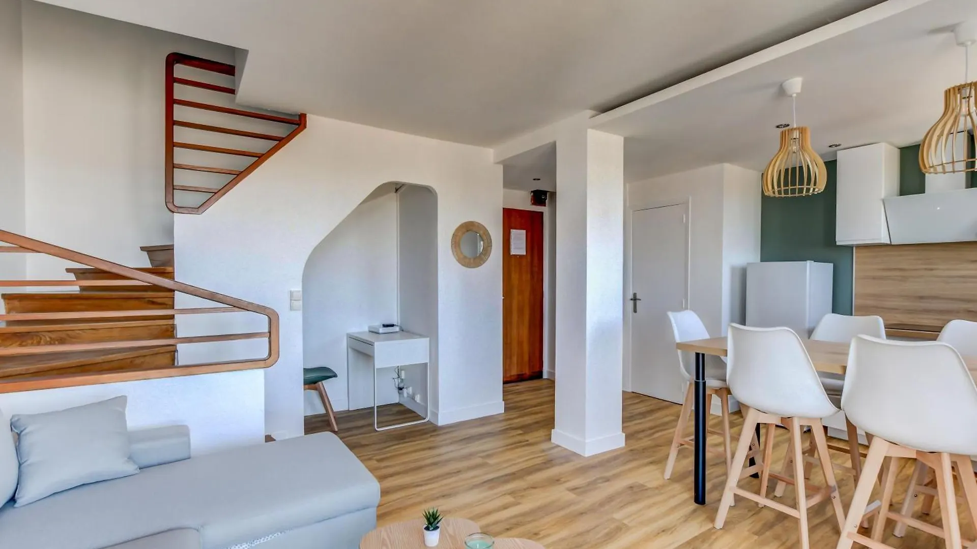 Sunset Duplex - Grand-Rond, Jardin Des Plantes, Centre-Ville, 2 Bdrs 60M2, Ac, Free Public Car Park 200M Away, Netflix - T3 60M2 Avec Clim, Parking Public Gratuit A 200M Τουλούζη 0*,  Γαλλία